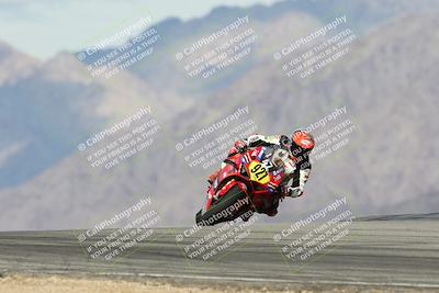 media/Nov-16-2025-Race Pace (Sun) [[8c5fa54630]]/Verified Riders/5-Turn 9 (1135am)/